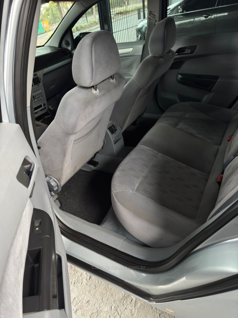 VECTRA 2.0 MPFI ELEGANCE 8V FLEX 4P MANUAL - 2008 - CAXIAS DO SUL