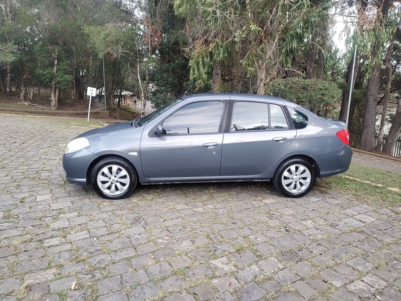 SYMBOL 1.6 PRIVILÈGE 16V FLEX 4P MANUAL - 2010 - CAXIAS DO SUL