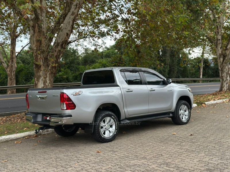 HILUX 2.8 SRV 4X4 CD 16V DIESEL 4P AUTOMÁTICO - 2017 - DOIS IRMãOS