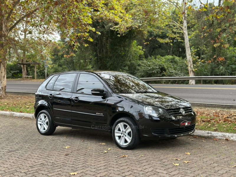 POLO 1.6 MI 8V FLEX 4P MANUAL - 2013 - DOIS IRMãOS