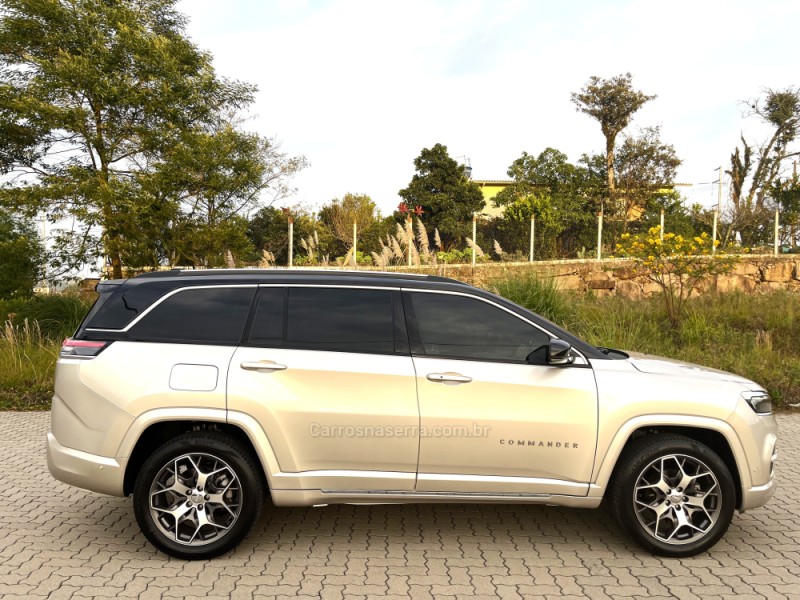 COMMANDER 1.3 OVERLAND T270 16V 4X2 TURBO FLEX 4P AUTOMÁTICO - 2023 - CAXIAS DO SUL
