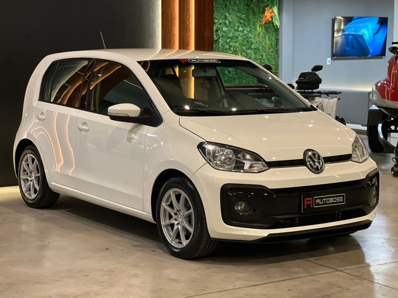 UP 1.0 TSI MOVE UP 12V FLEX 4P MANUAL - 2018 - NOVO HAMBURGO