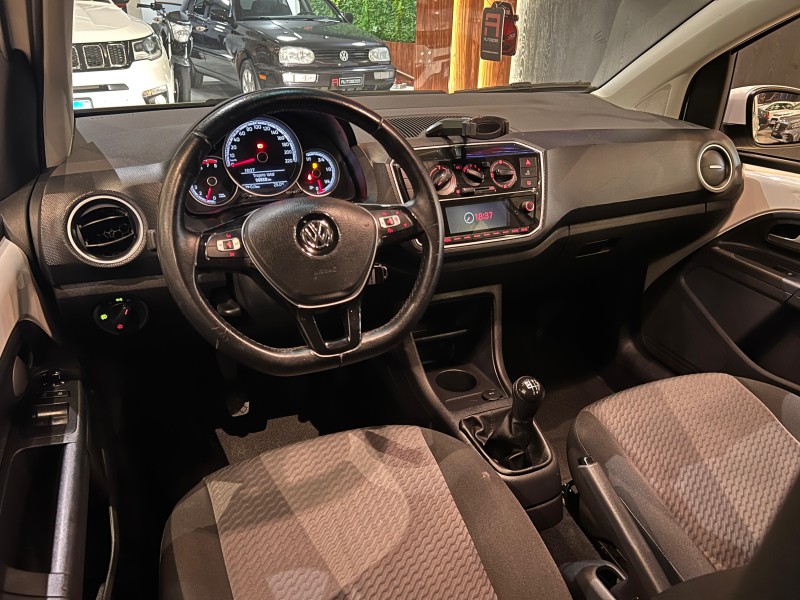 UP 1.0 TSI MOVE UP 12V FLEX 4P MANUAL - 2018 - NOVO HAMBURGO
