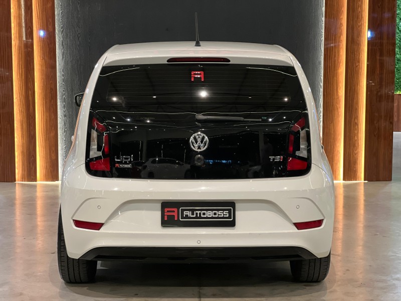 UP 1.0 TSI MOVE UP 12V FLEX 4P MANUAL - 2018 - NOVO HAMBURGO