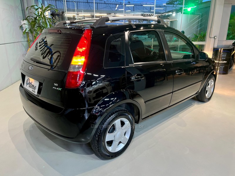 FIESTA 1.6 MPI 8V GASOLINA 4P MANUAL - 2006 - ESTâNCIA VELHA