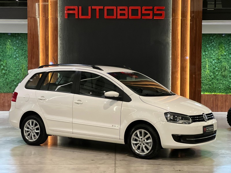 SPACEFOX 1.6 MI TREND 8V FLEX 4P MANUAL - 2014 - NOVO HAMBURGO