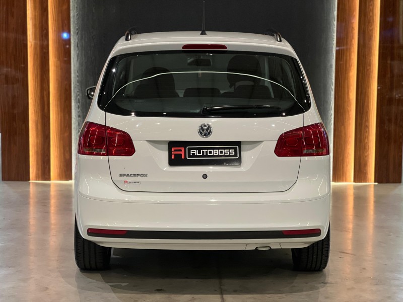 SPACEFOX 1.6 MI TREND 8V FLEX 4P MANUAL - 2014 - NOVO HAMBURGO
