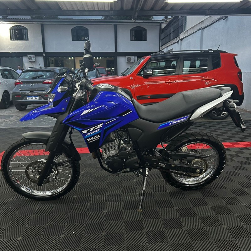 XTZ 250 LANDER - 2024 - PASSO FUNDO