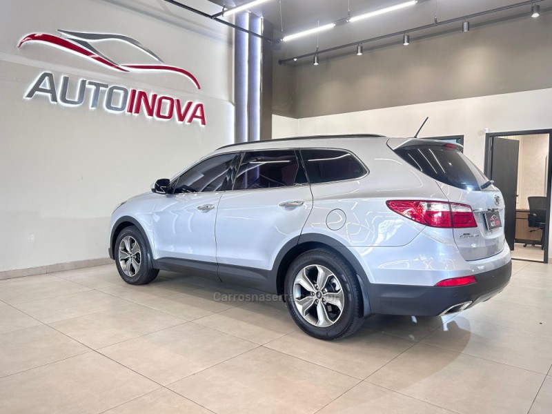 SANTA FÉ 3.3 MPFI 4X4 7 LUGARES V6 270CV GASOLINA 4P AUTOMÁTICO - 2015 - IVOTI