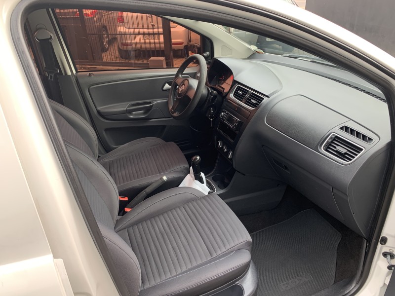 FOX 1.0 MI 8V FLEX 4P MANUAL - 2013 - CAXIAS DO SUL