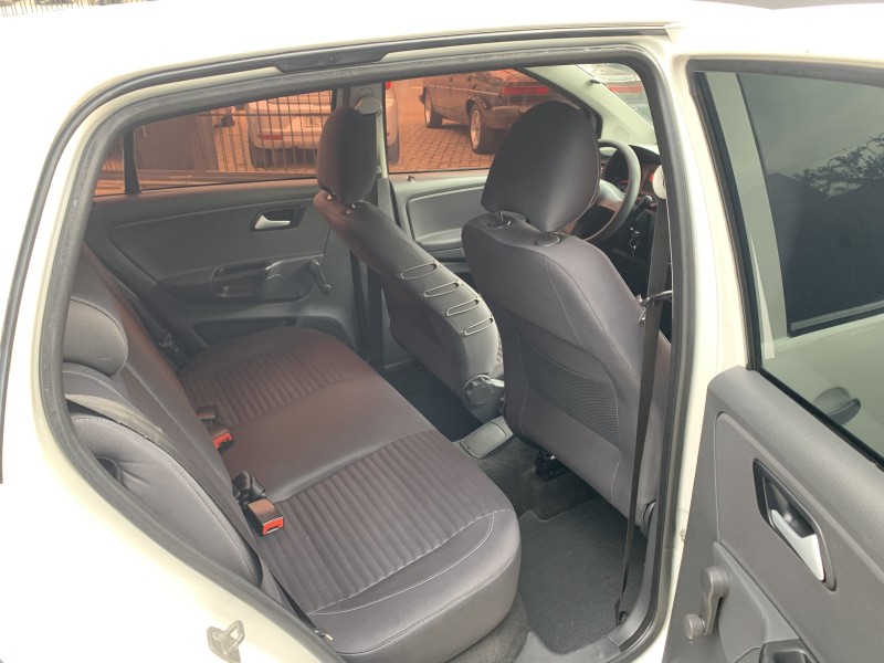 FOX 1.0 MI 8V FLEX 4P MANUAL - 2013 - CAXIAS DO SUL