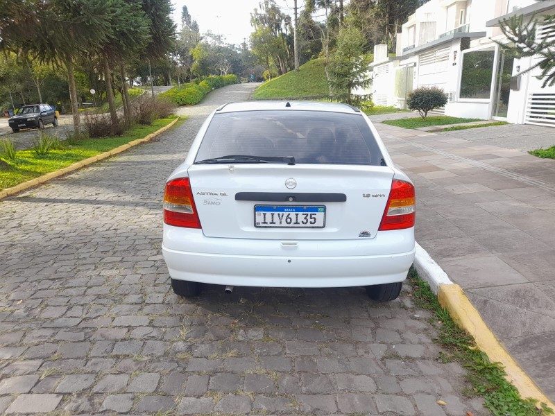 ASTRA 1.8 MPFI GL 8V GASOLINA 2P MANUAL - 1999 - FARROUPILHA