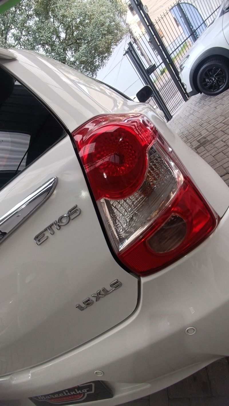 ETIOS 1.5 XLS 16V FLEX 4P MANUAL - 2013 - CAXIAS DO SUL