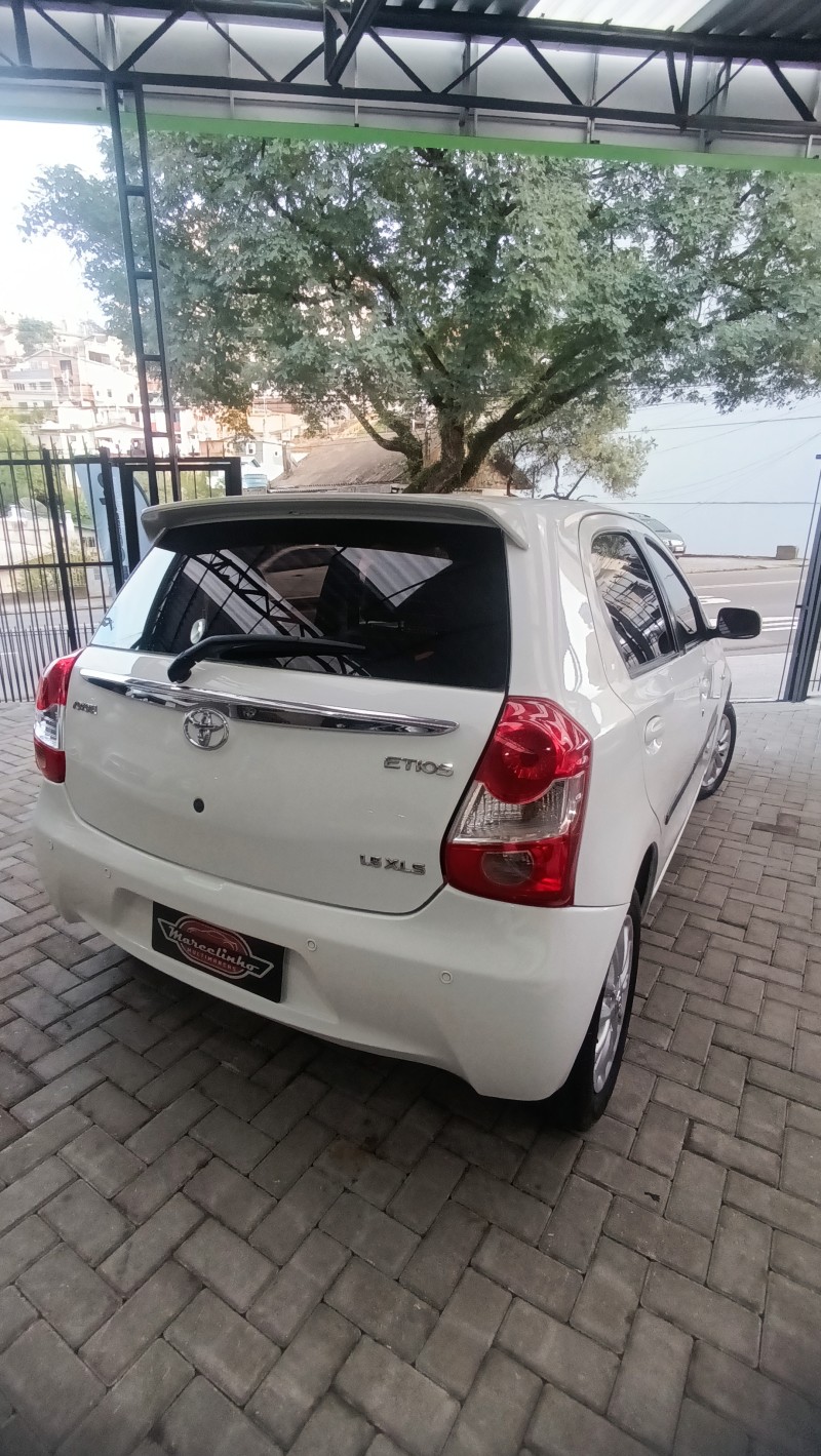 ETIOS 1.5 XLS 16V FLEX 4P MANUAL - 2013 - CAXIAS DO SUL
