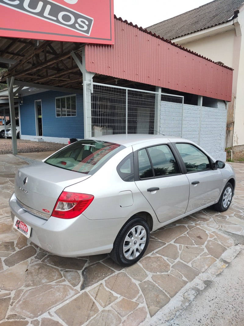 SYMBOL 1.6 EXPRESSION 16V FLEX 4P MANUAL - 2012 - TRêS COROAS