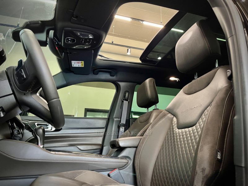 COMMANDER 2.0 LIMITED TD380 16V 4X4 TURBO DIESEL 4P AUTOMÁTICO - 2022 - IVOTI