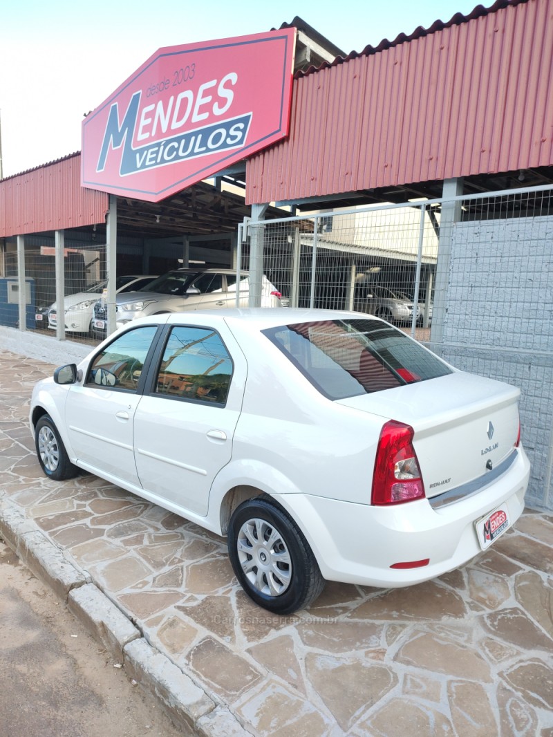 LOGAN 1.0 EXPRESSION 16V FLEX 4P MANUAL - 2012 - TRêS COROAS