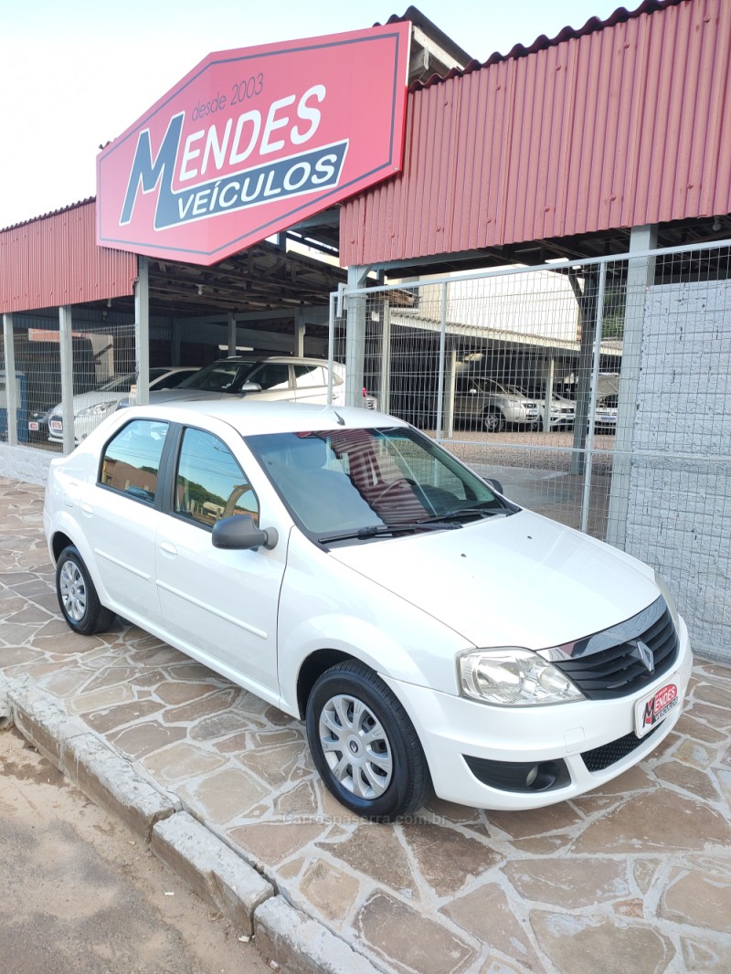 LOGAN 1.0 EXPRESSION 16V FLEX 4P MANUAL - 2012 - TRêS COROAS