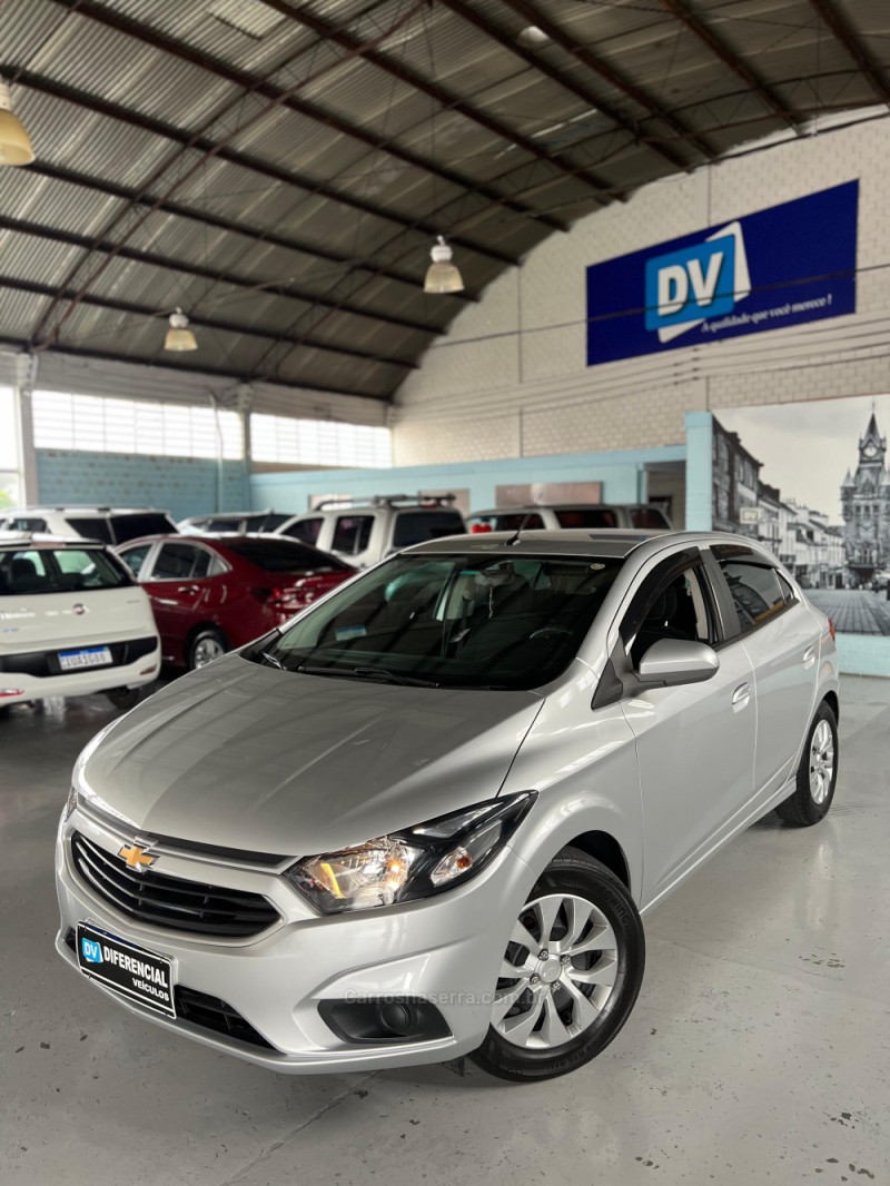 ONIX 1.4 MPFI LT 8V FLEX 4P MANUAL - 2017 - CAXIAS DO SUL