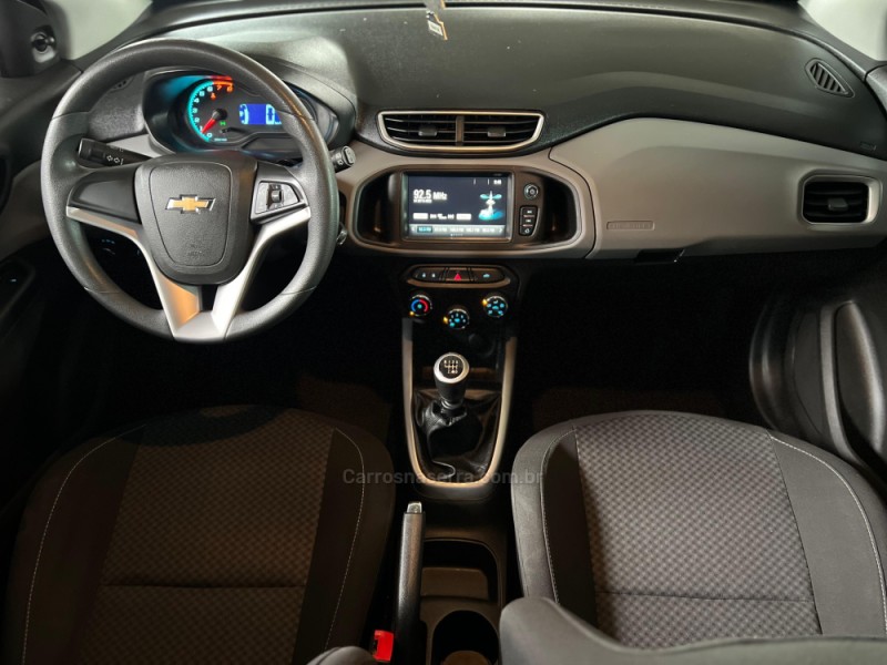 ONIX 1.4 MPFI LT 8V FLEX 4P MANUAL - 2017 - CAXIAS DO SUL
