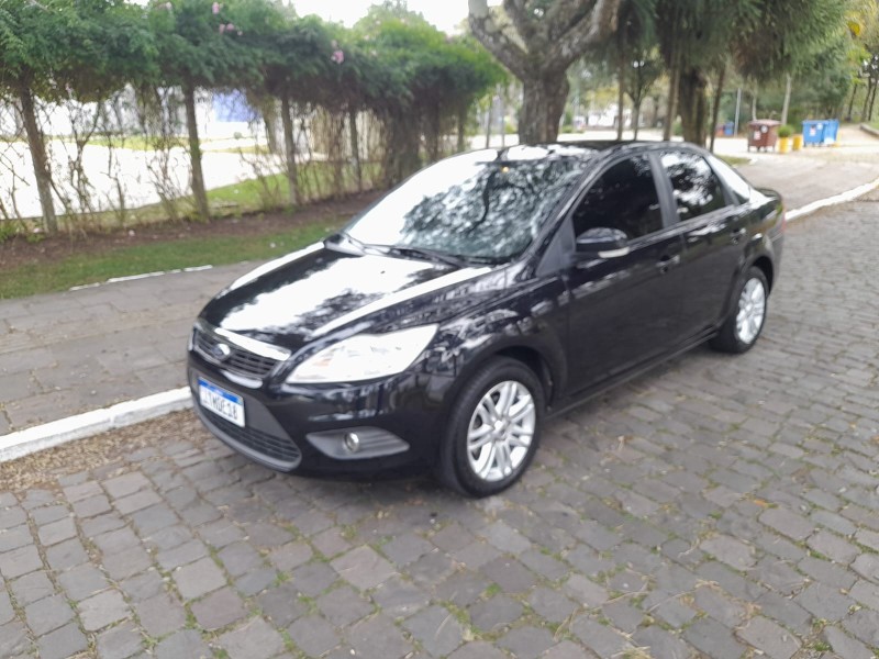 FOCUS 2.0 GLX SEDAN 16V FLEX 4P MANUAL - 2013 - FARROUPILHA