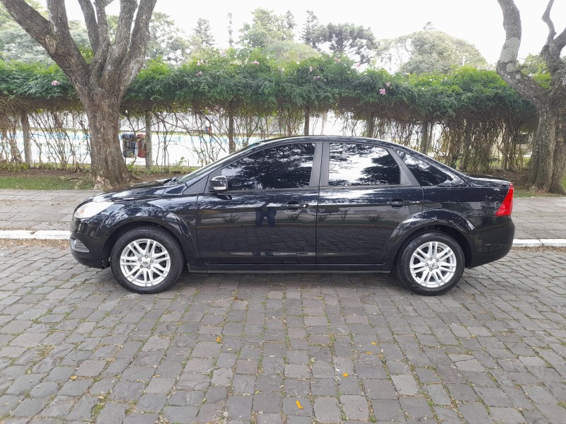 FOCUS 2.0 GLX SEDAN 16V FLEX 4P MANUAL - 2013 - FARROUPILHA