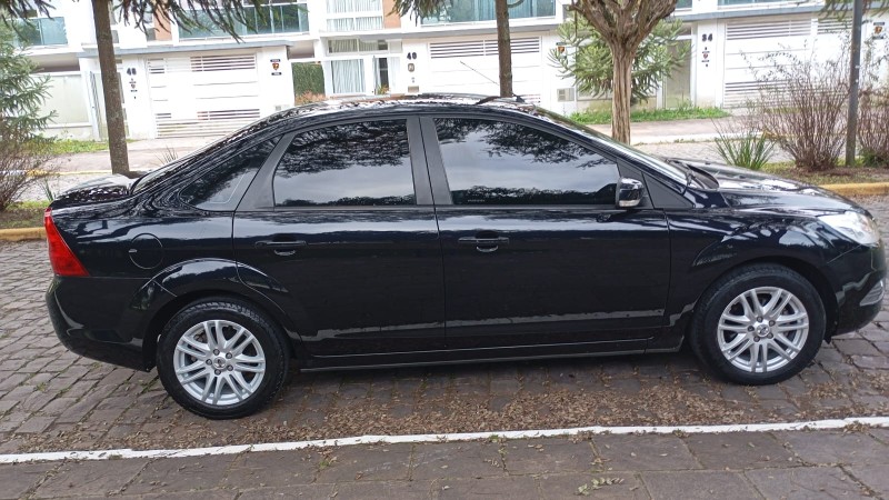 FOCUS 2.0 GLX SEDAN 16V FLEX 4P MANUAL - 2013 - FARROUPILHA