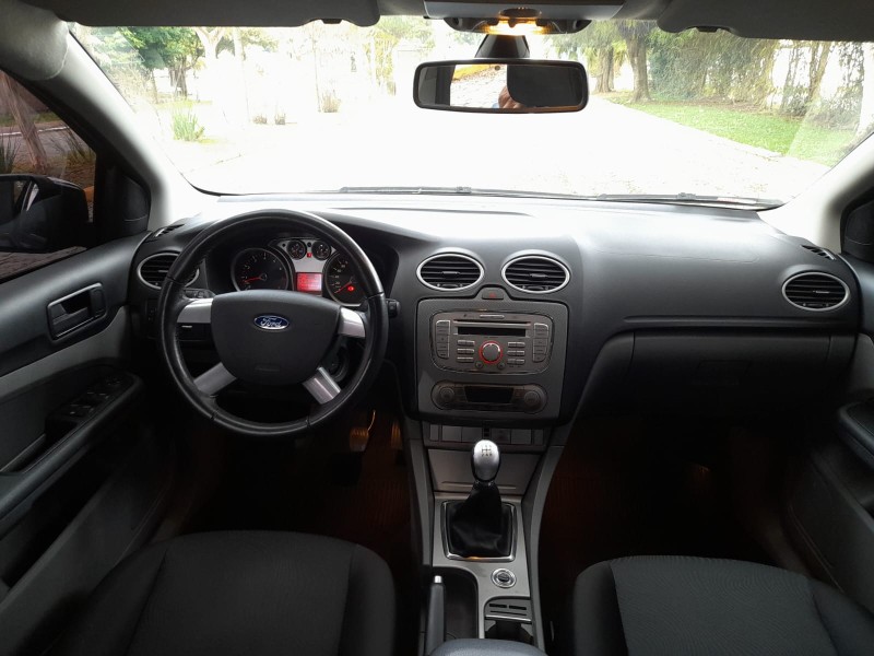 FOCUS 2.0 GLX SEDAN 16V FLEX 4P MANUAL - 2013 - FARROUPILHA