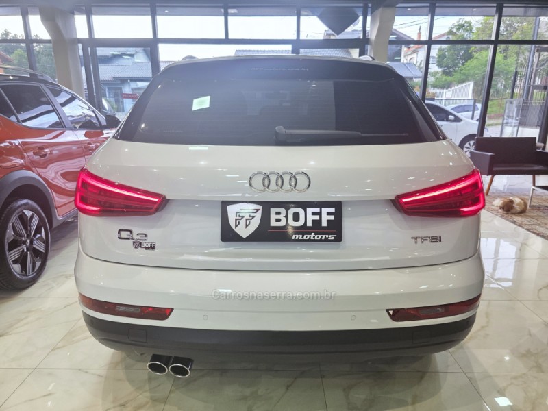 Q3 1.4 TFSI AMBIENTE GASOLINA 4P S TRONIC - 2016 - CAXIAS DO SUL