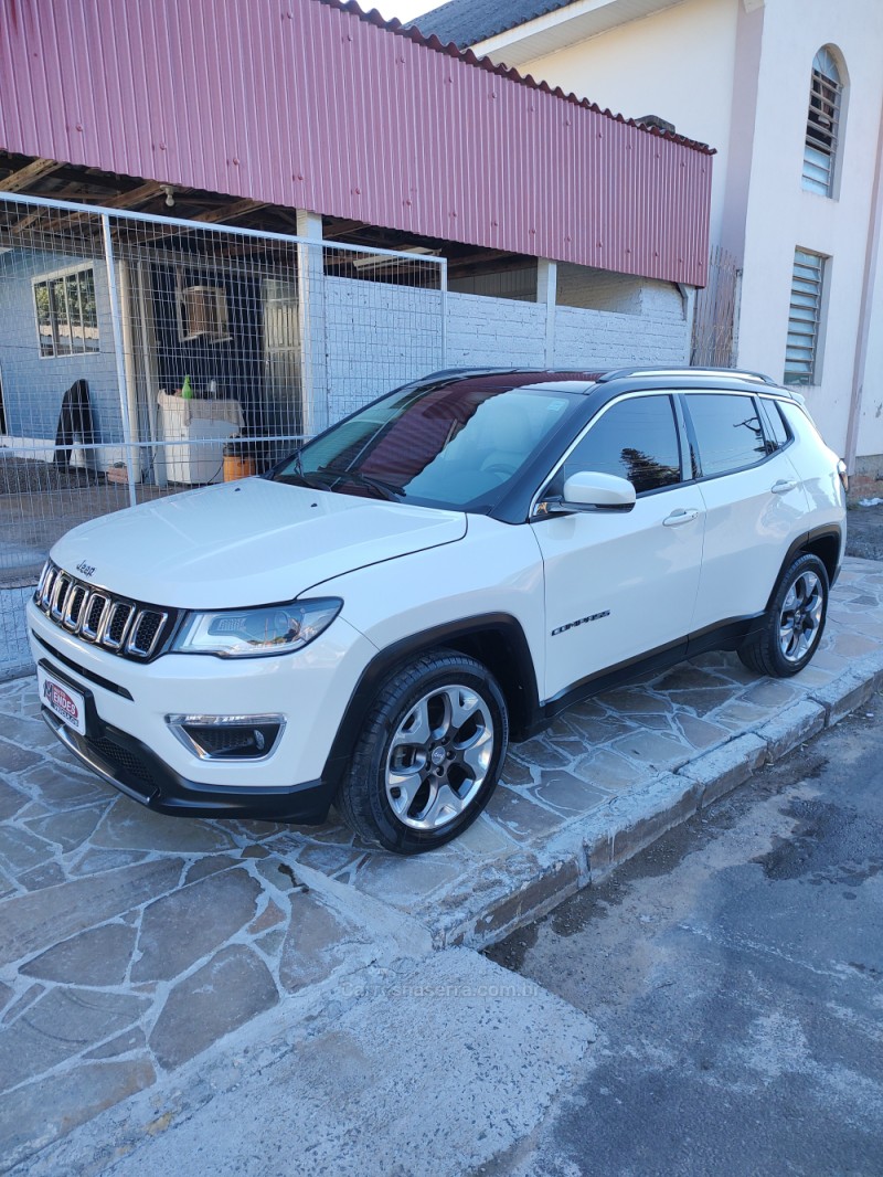 COMPASS 2.0 16V FLEX LIMITED AUTOMÁTICO - 2018 - TRêS COROAS