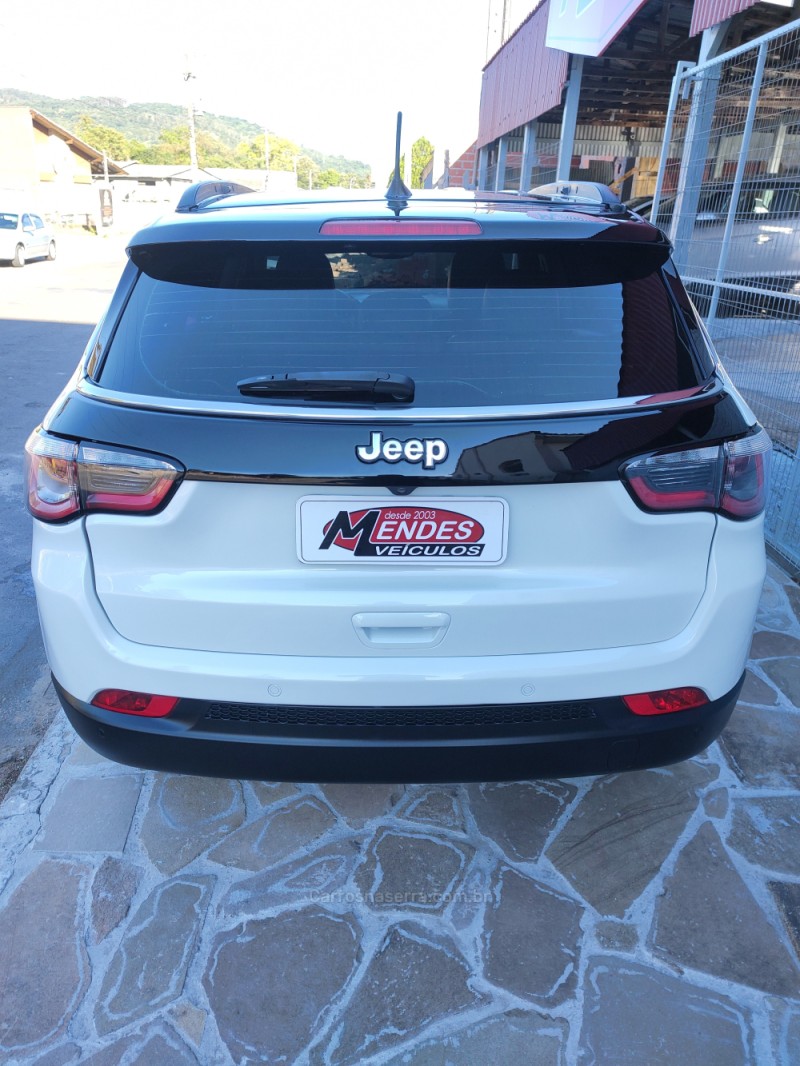 COMPASS 2.0 16V FLEX LIMITED AUTOMÁTICO - 2018 - TRêS COROAS