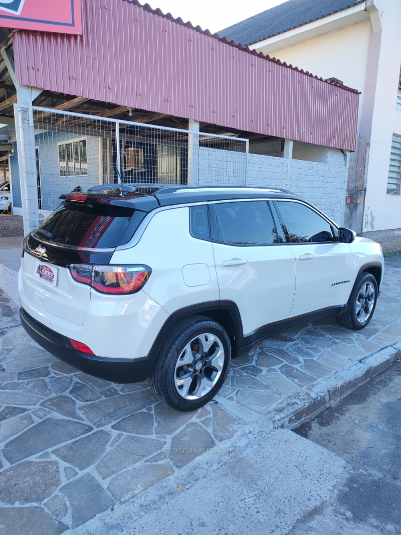 COMPASS 2.0 16V FLEX LIMITED AUTOMÁTICO - 2018 - TRêS COROAS