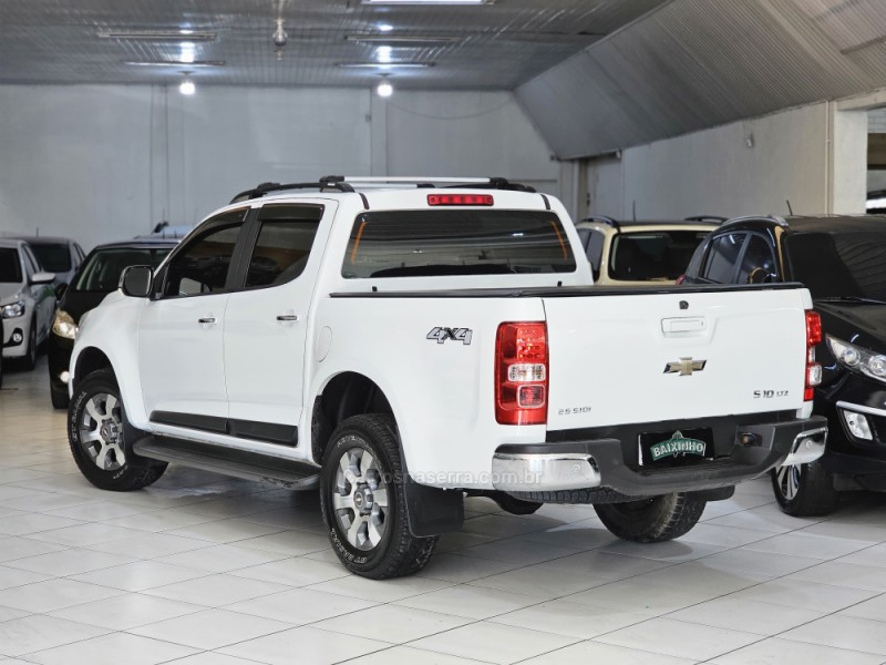 S10 2.5 LTZ 4X4 CD 16V FLEX 4P MANUAL - 2015 - SAPUCAIA DO SUL