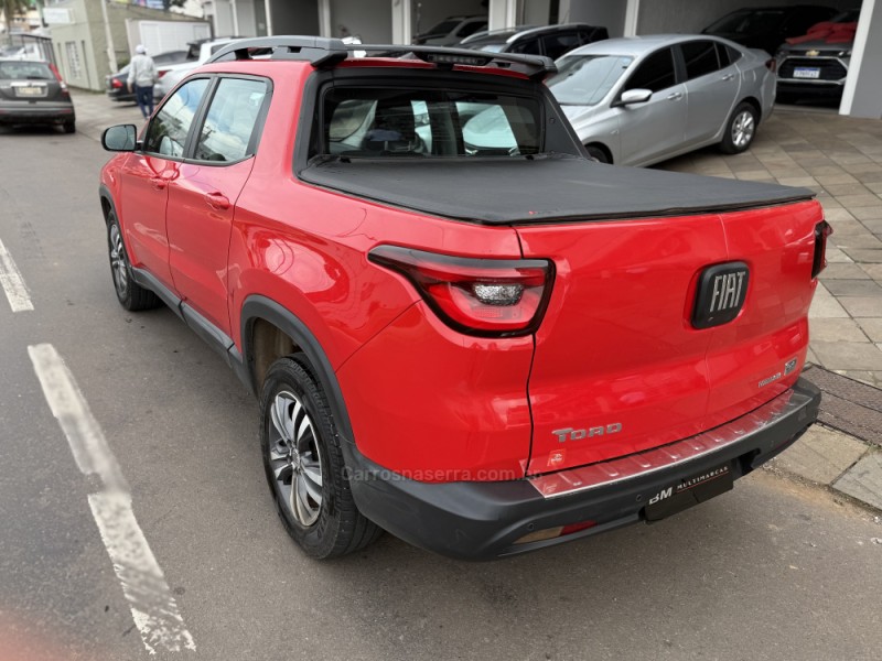 TORO 2.0 16V TURBO DIESEL FREEDOM 4WD AT9 AUTOMÁTICO - 2022 - GUAPORé