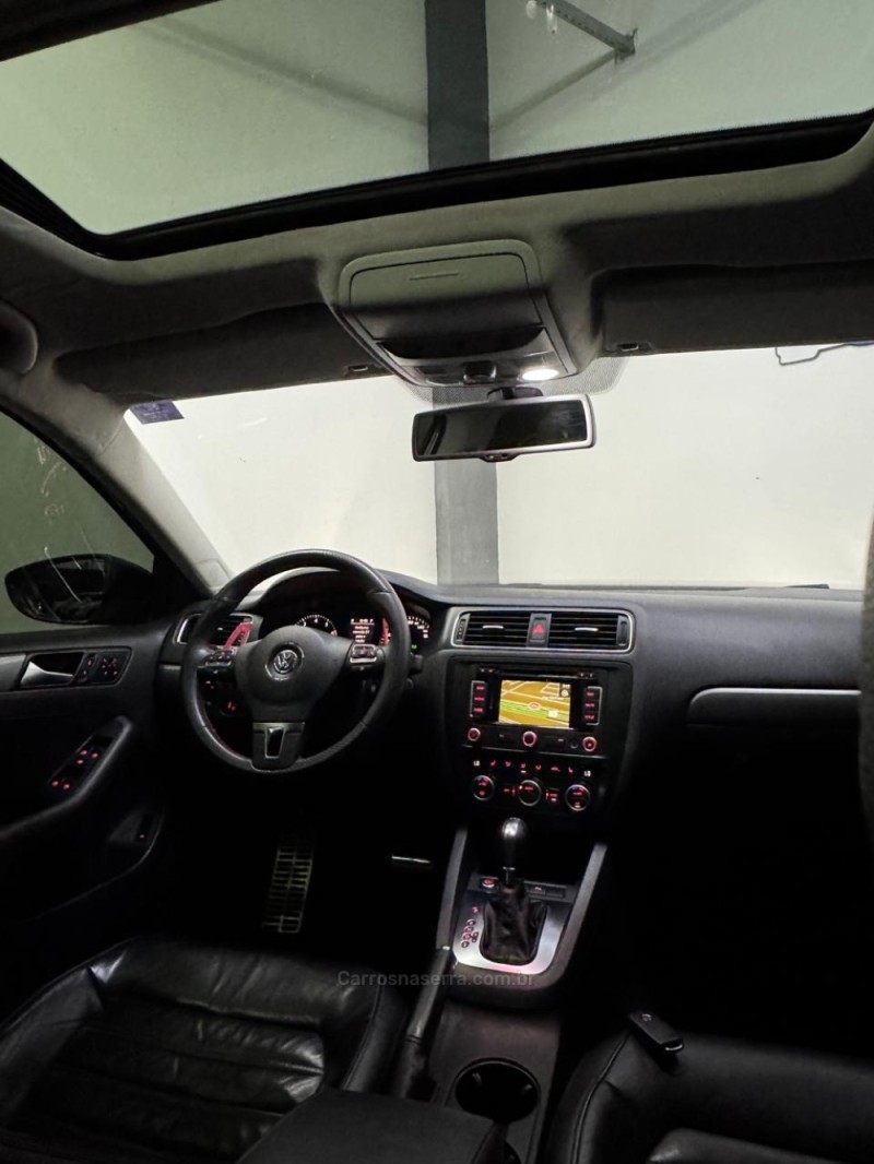 JETTA 2.0 TSI HIGHLINE 211CV GASOLINA 4P DSG - 2013 - NOVO HAMBURGO