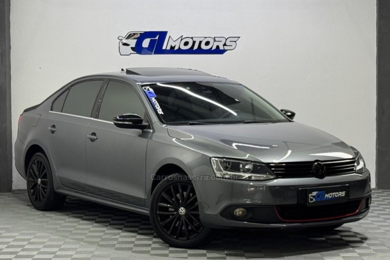 JETTA 2.0 TSI HIGHLINE 211CV GASOLINA 4P DSG - 2013 - NOVO HAMBURGO