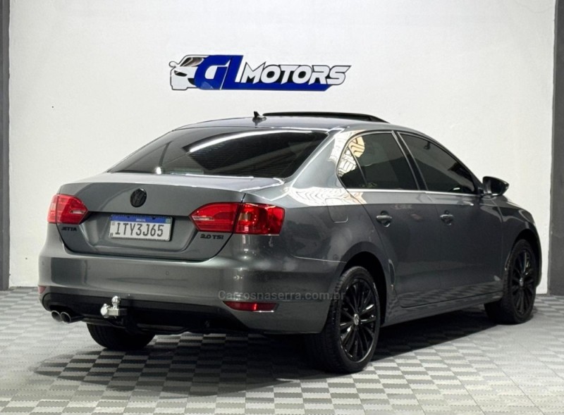 JETTA 2.0 TSI HIGHLINE 211CV GASOLINA 4P DSG - 2013 - NOVO HAMBURGO