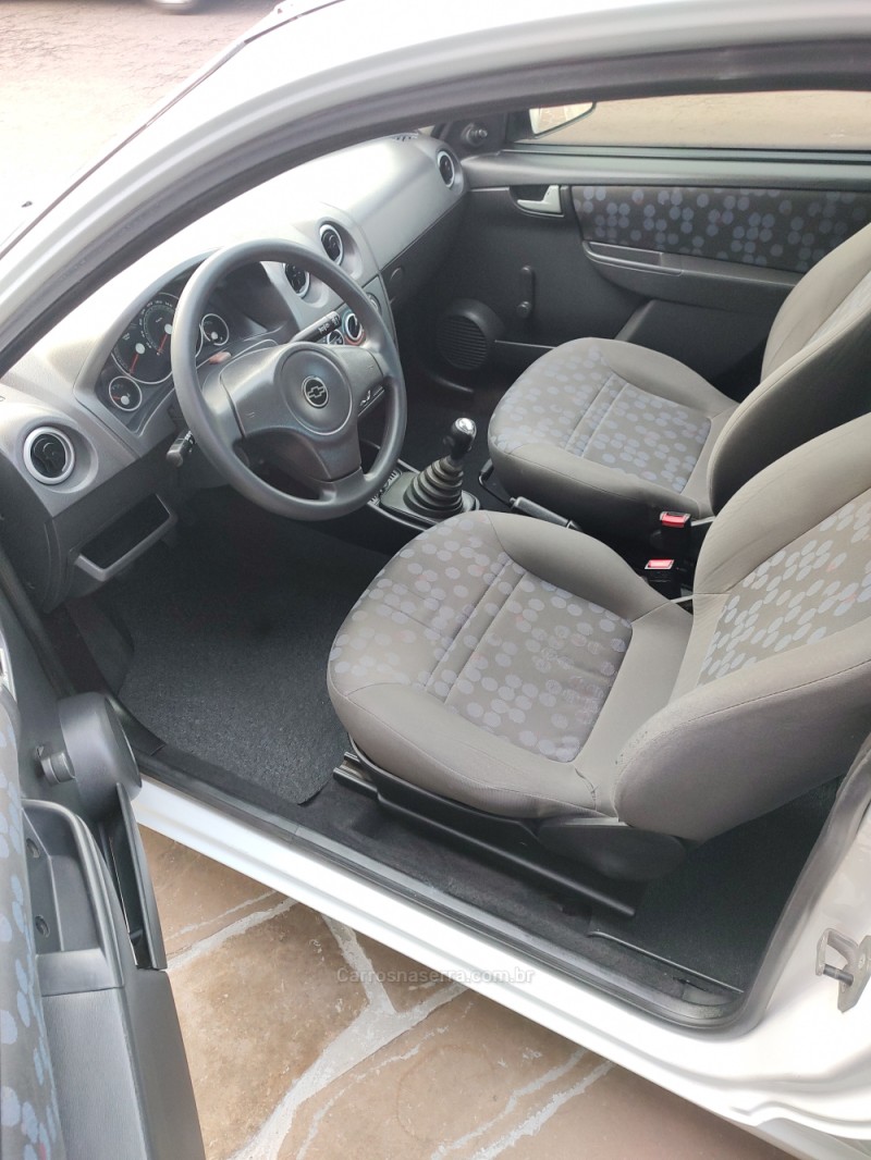 CELTA 1.0 MPFI VHC SUPER 8V FLEX 2P MANUAL - 2008 - TRêS COROAS