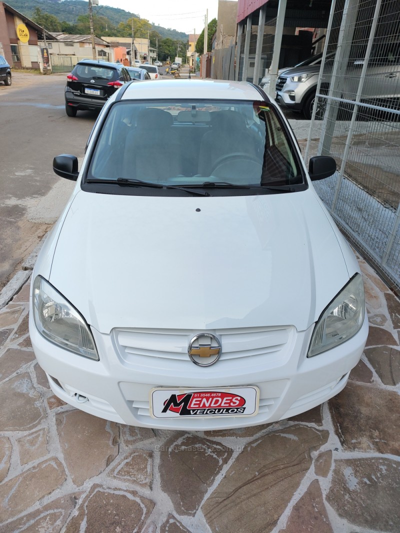 CELTA 1.0 MPFI VHC SUPER 8V FLEX 2P MANUAL - 2008 - TRêS COROAS