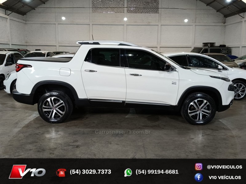 TORO 2.0 16V TURBO DIESEL VOLCANO 4WD AUTOMÁTICO - 2017 - CAXIAS DO SUL