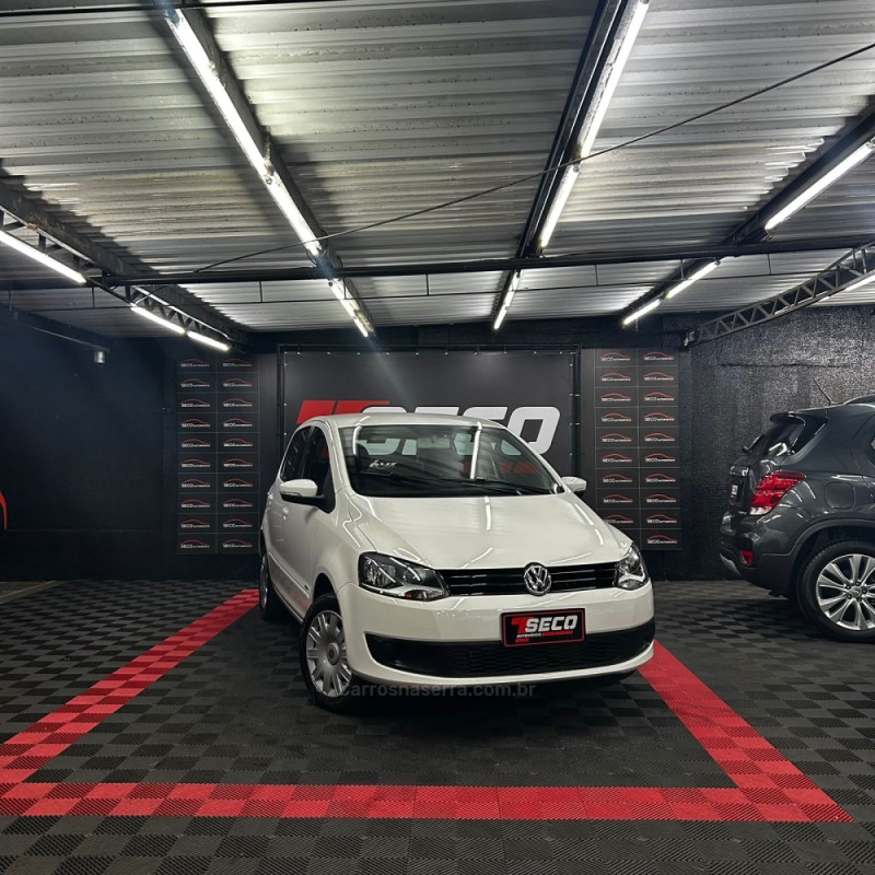 FOX 1.6 MI 8V FLEX 4P MANUAL - 2014 - PASSO FUNDO