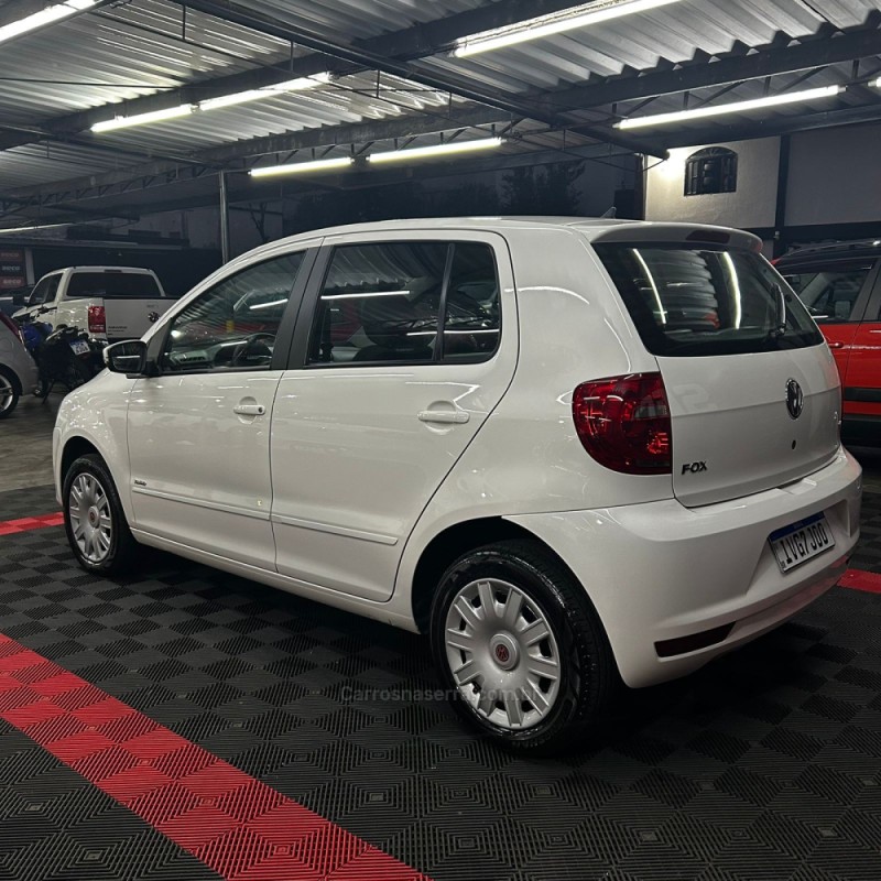 FOX 1.6 MI 8V FLEX 4P MANUAL - 2014 - PASSO FUNDO