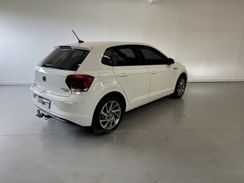 POLO 1.0	200 TSI HIGHLINE AUTOMÁTICO  - 2020 - CAXIAS DO SUL
