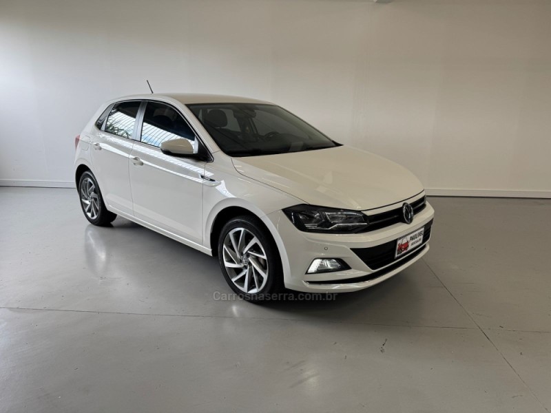 POLO 1.0	200 TSI HIGHLINE AUTOMÁTICO  - 2020 - CAXIAS DO SUL