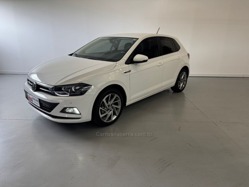 POLO 1.0	200 TSI HIGHLINE AUTOMÁTICO  - 2020 - CAXIAS DO SUL