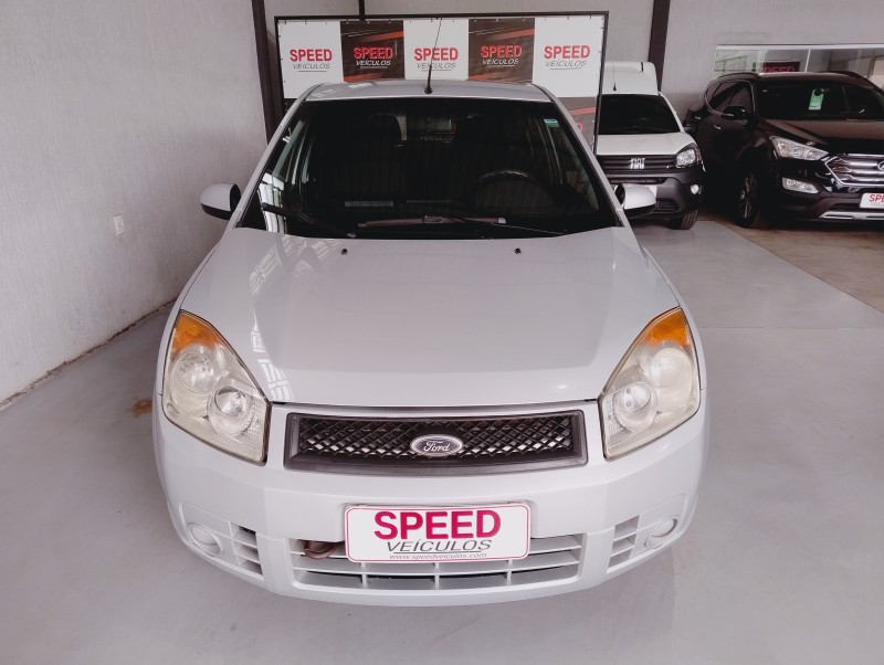 FIESTA 1.6 MPI HATCH 8V FLEX 4P MANUAL - 2009 - SãO SEBASTIãO DO CAí