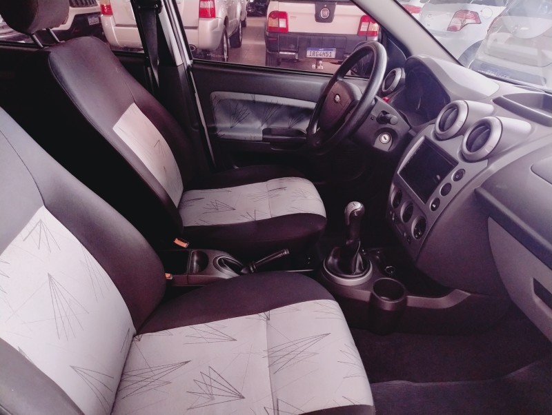 FIESTA 1.6 MPI HATCH 8V FLEX 4P MANUAL - 2009 - SãO SEBASTIãO DO CAí