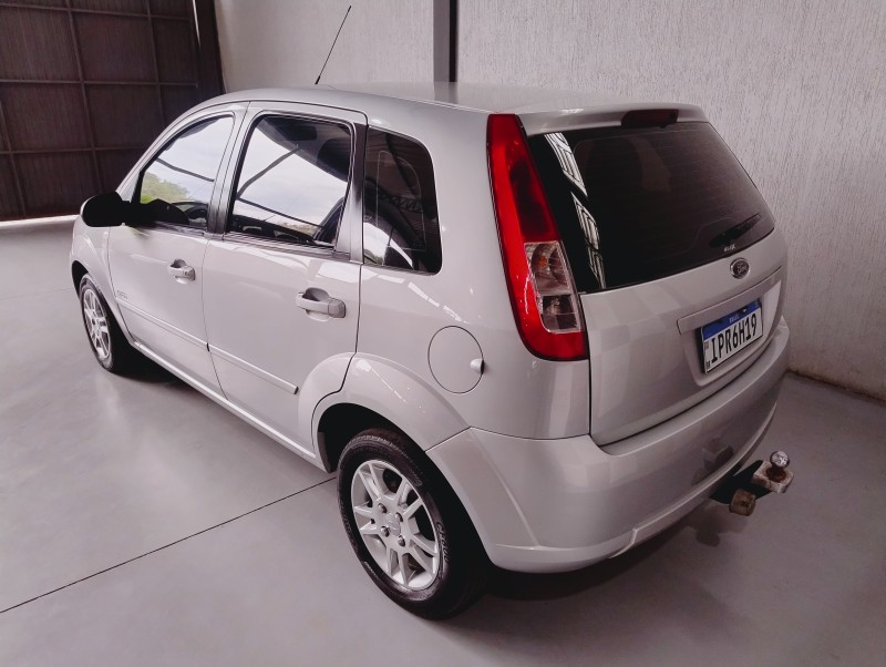 FIESTA 1.6 MPI HATCH 8V FLEX 4P MANUAL - 2009 - SãO SEBASTIãO DO CAí