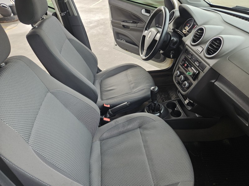 VOYAGE 1.6 MI COMFORTLINE 8V FLEX 4P MANUAL - 2012 - CAXIAS DO SUL