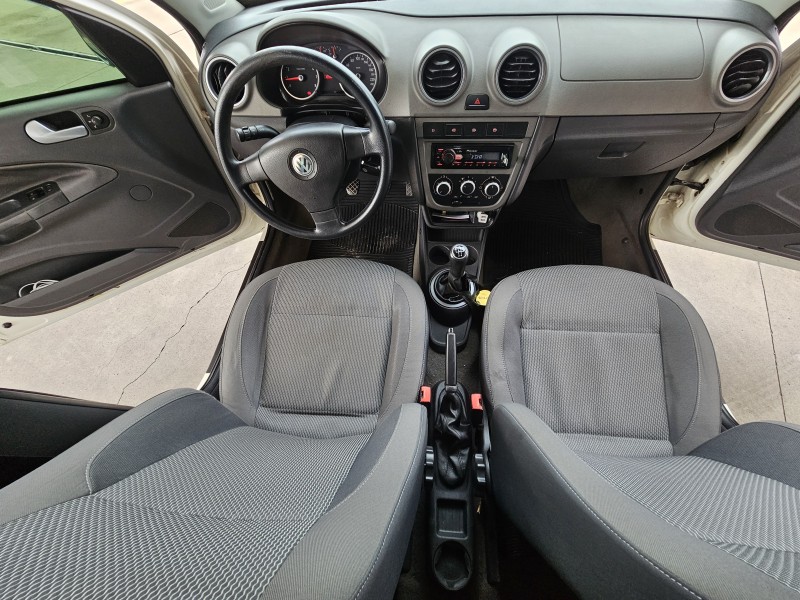 VOYAGE 1.6 MI COMFORTLINE 8V FLEX 4P MANUAL - 2012 - CAXIAS DO SUL